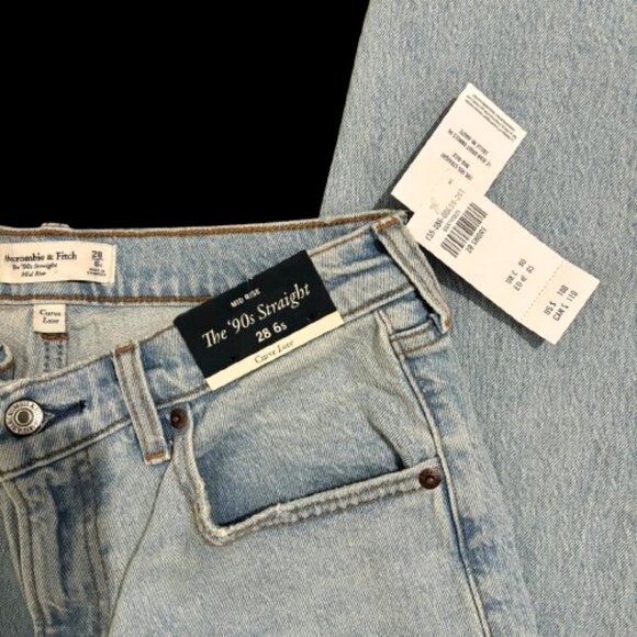 NWT Abercrombie & Fitch The 90"s Straight Mid Rise Curve Love Size 28 6 Short - Picture 8 of 16